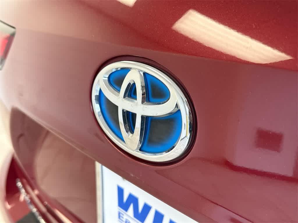 used 2021 Toyota Highlander Hybrid car, priced at $31,758