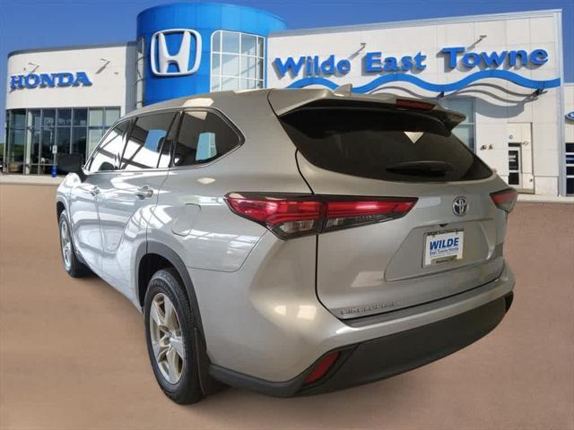 used 2022 Toyota Highlander Hybrid car, priced at $27,971