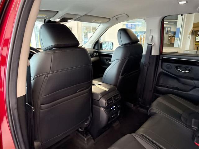 used 2025 Honda Pilot car, priced at $44,757