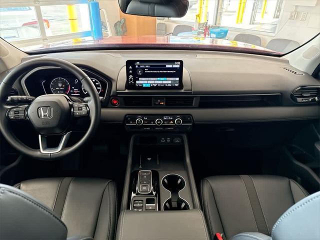 used 2025 Honda Pilot car, priced at $44,757