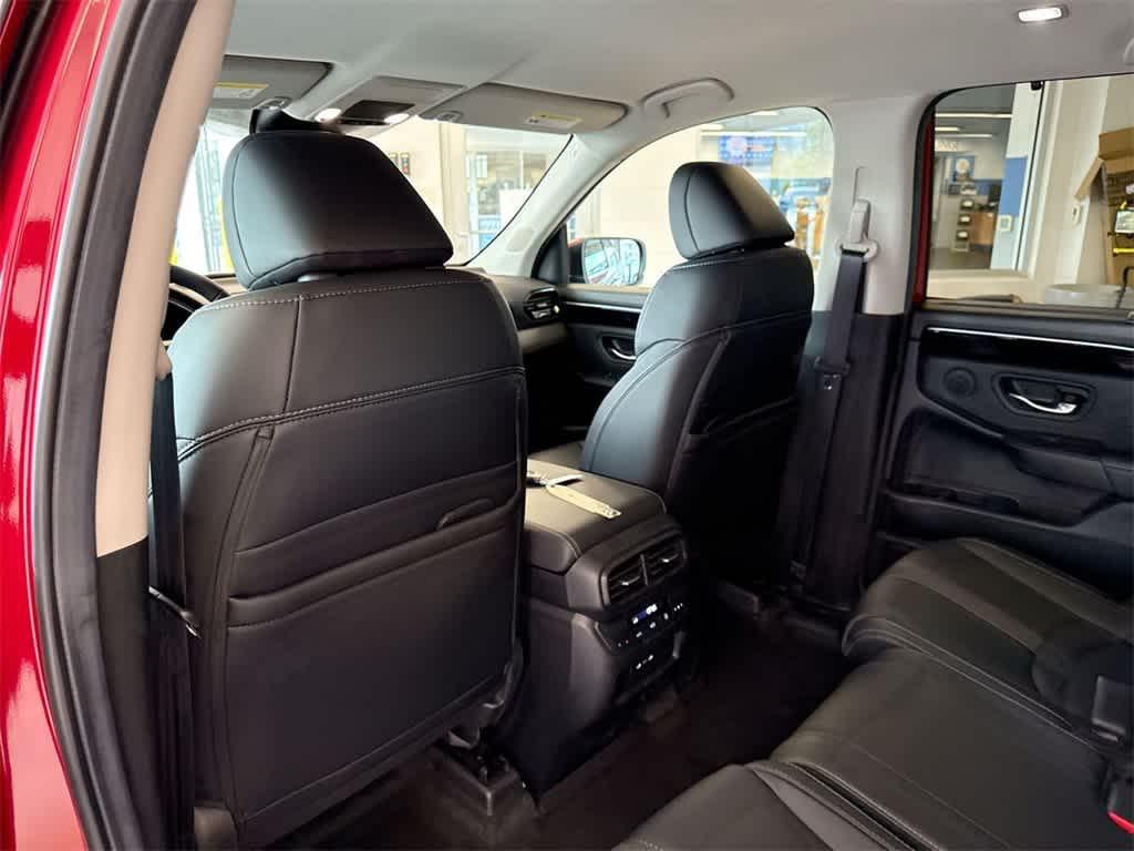 used 2025 Honda Pilot car, priced at $44,757