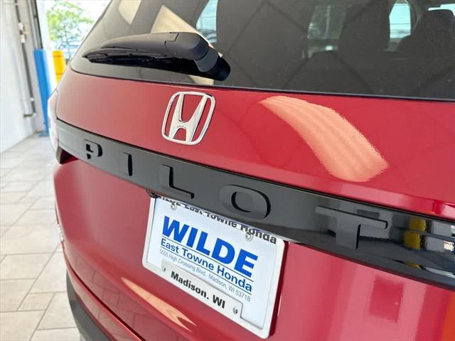 used 2025 Honda Pilot car, priced at $44,757