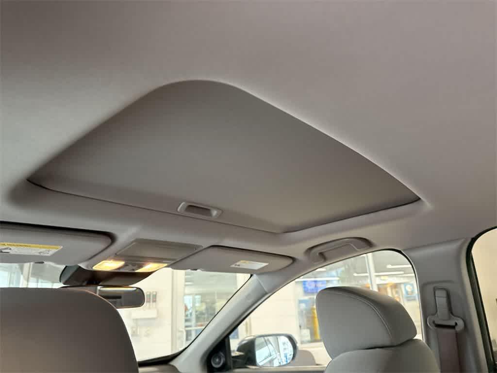 used 2021 Honda CR-V car, priced at $23,757