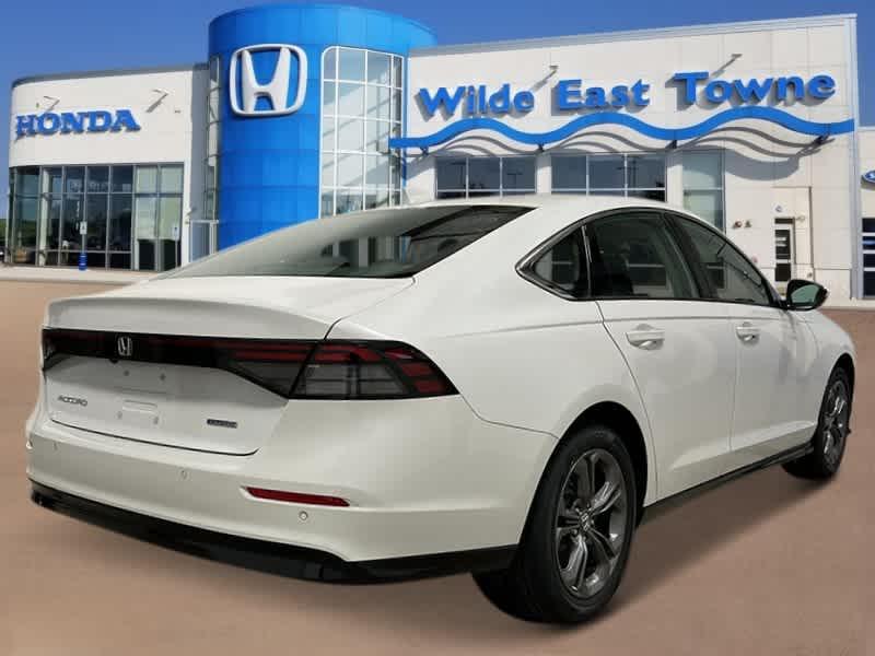 new 2025 Honda Accord Hybrid car
