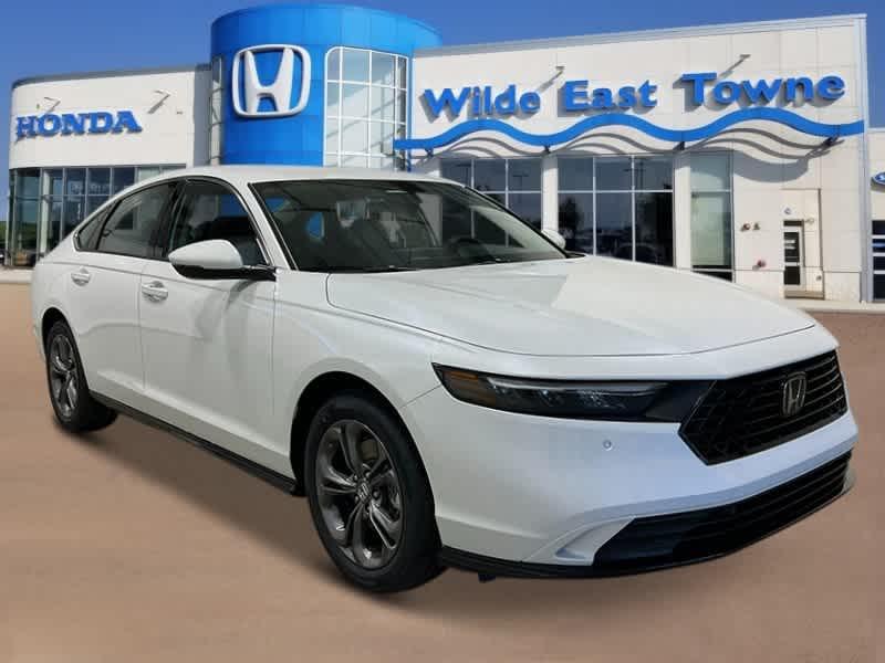 new 2025 Honda Accord Hybrid car