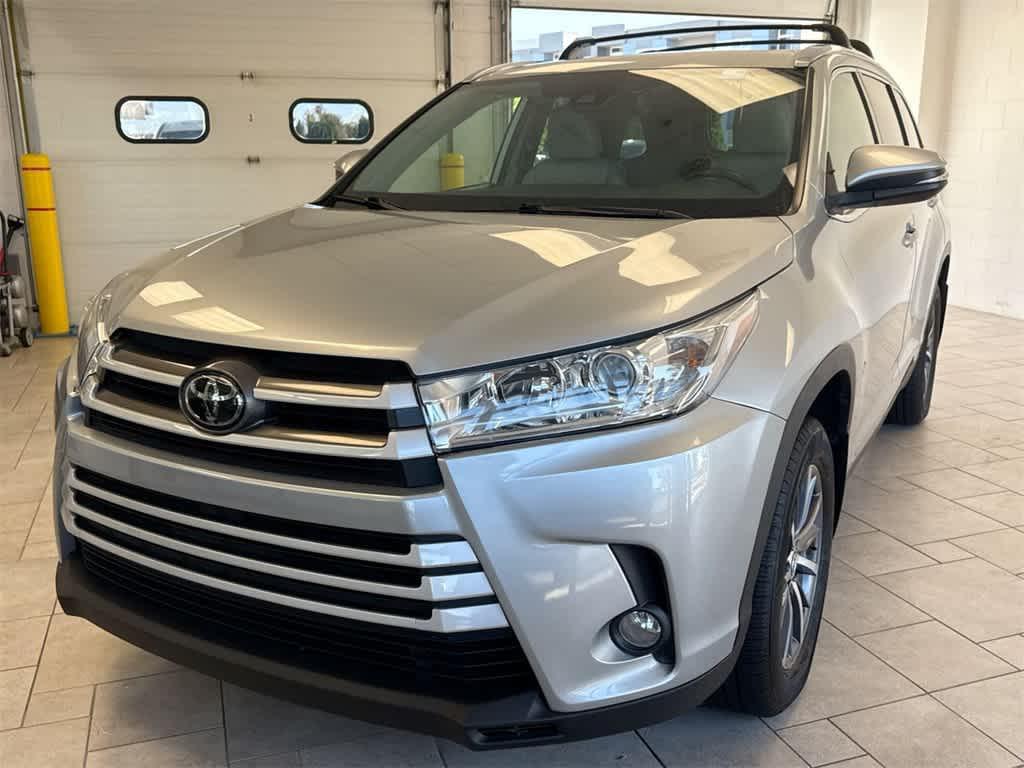 used 2019 Toyota Highlander car, priced at $26,169