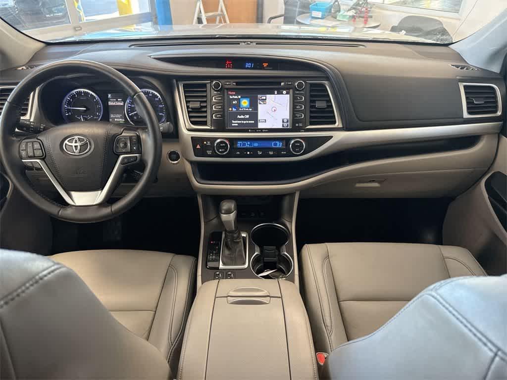 used 2019 Toyota Highlander car, priced at $26,169