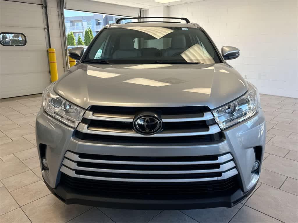 used 2019 Toyota Highlander car, priced at $26,169