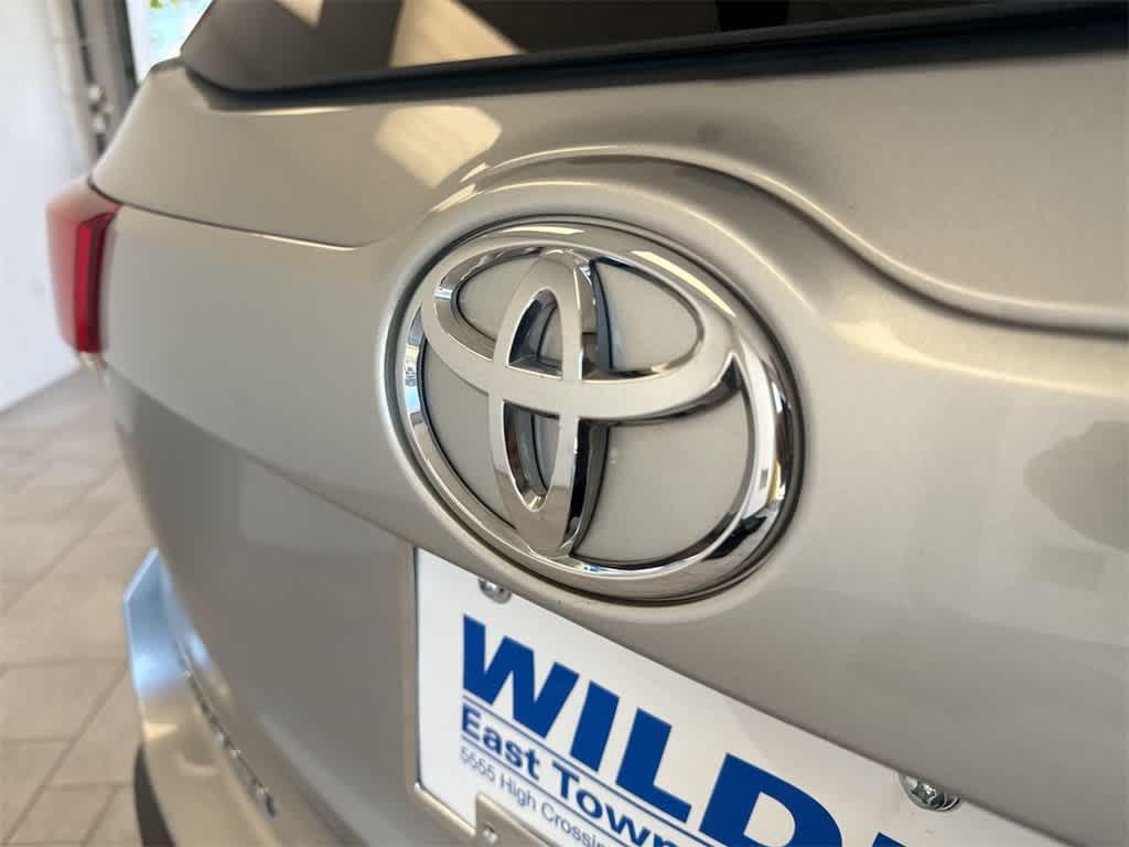 used 2019 Toyota Highlander car, priced at $26,169
