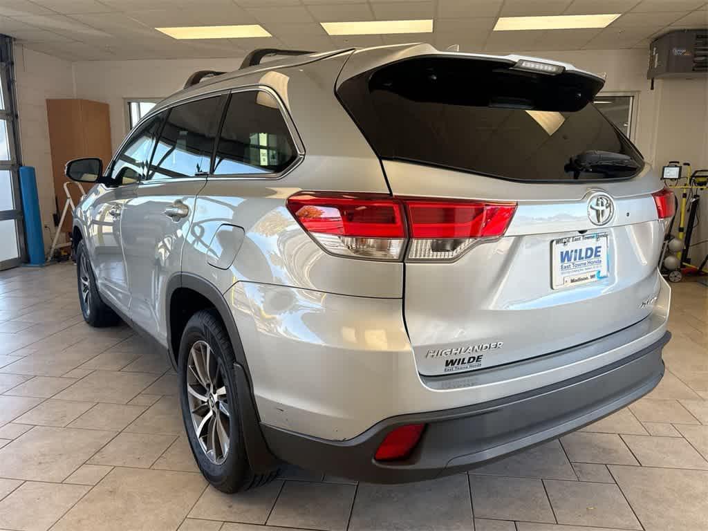 used 2019 Toyota Highlander car, priced at $26,169