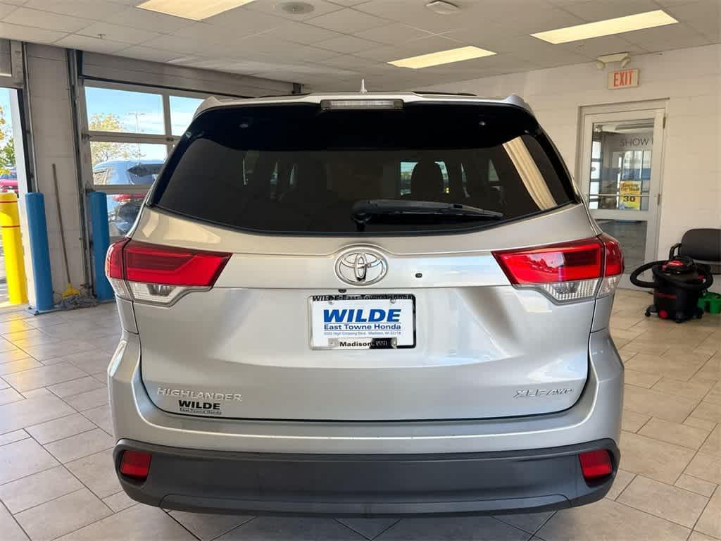 used 2019 Toyota Highlander car, priced at $26,169