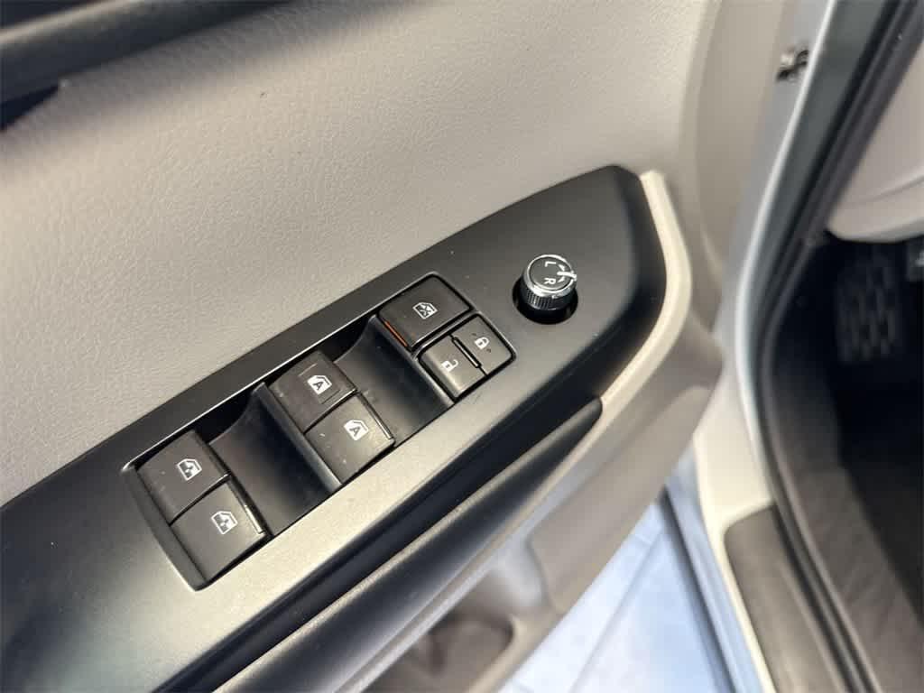 used 2019 Toyota Highlander car, priced at $26,169