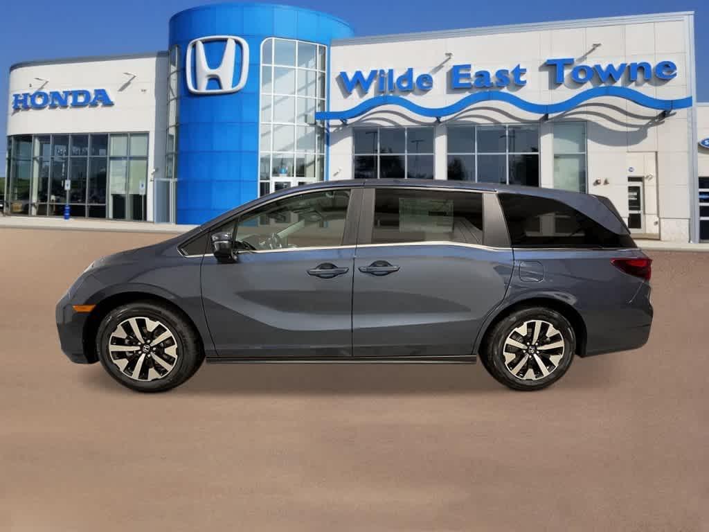 new 2026 Honda Odyssey car, priced at $43,090