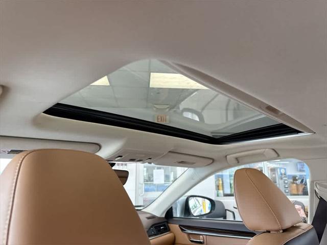 used 2016 Lexus ES 350 car, priced at $18,904