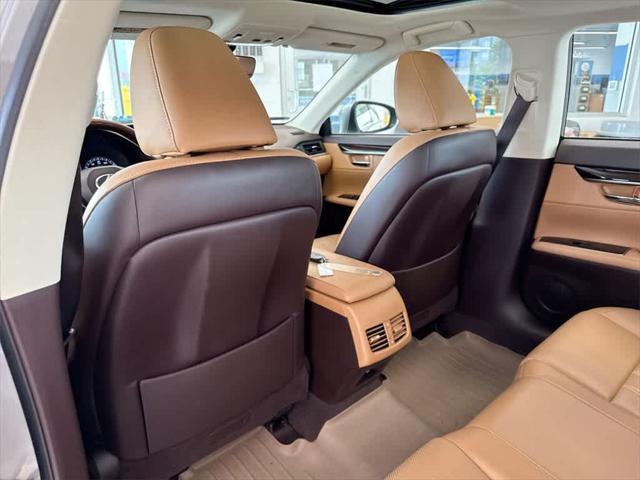 used 2016 Lexus ES 350 car, priced at $18,904