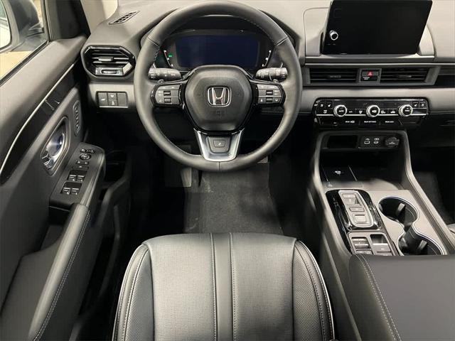 new 2025 Honda Pilot car, priced at $52,929