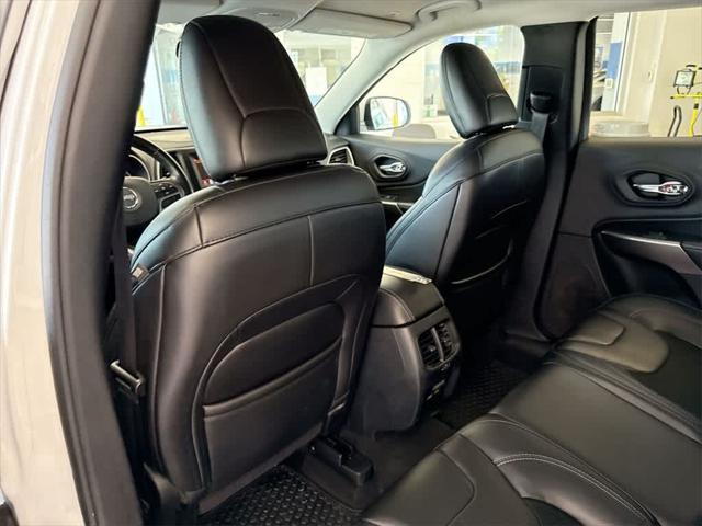 used 2019 Jeep Cherokee car, priced at $14,898