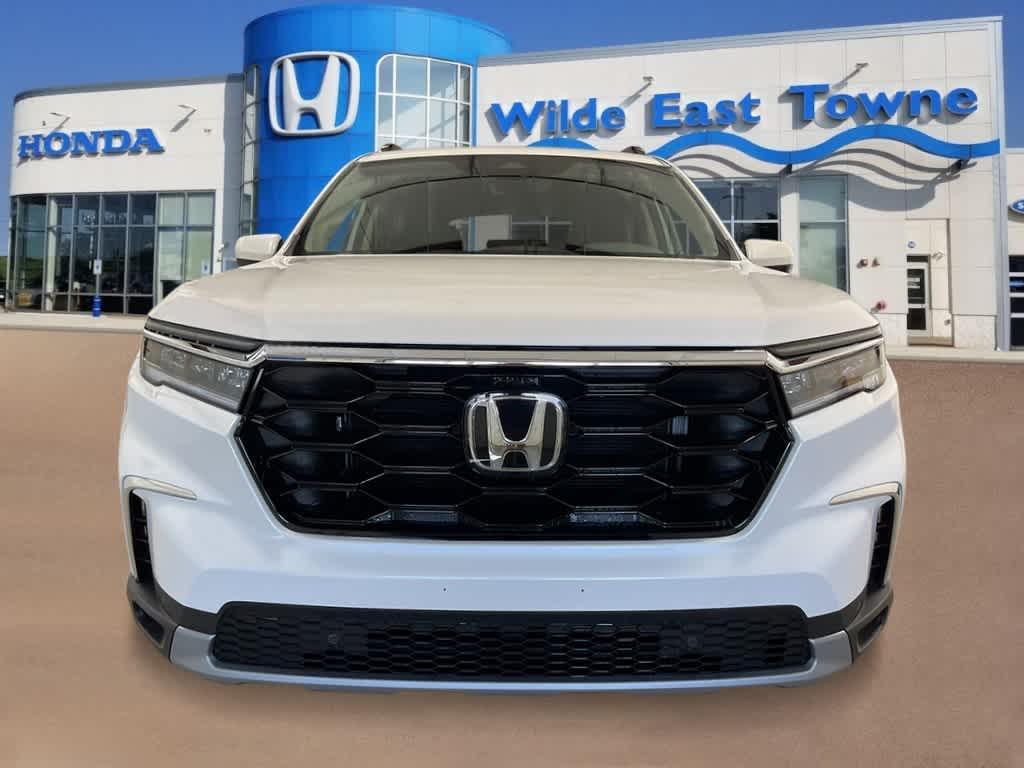 new 2025 Honda Pilot car, priced at $48,457