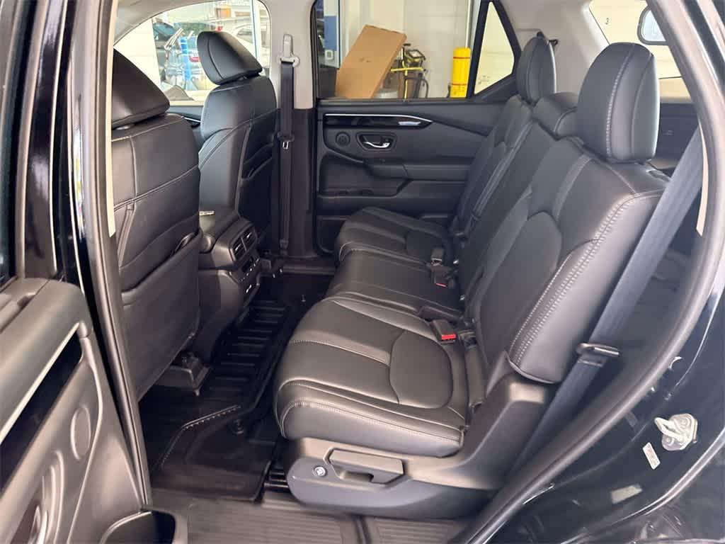 used 2023 Honda Pilot car, priced at $36,931