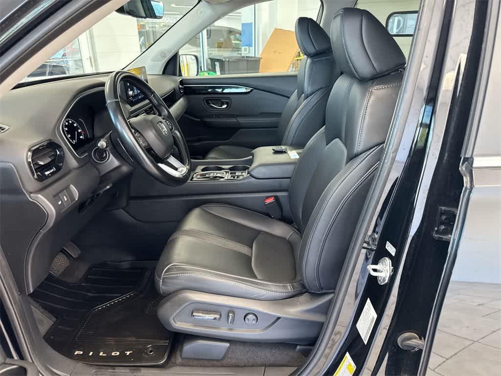 used 2023 Honda Pilot car, priced at $36,931