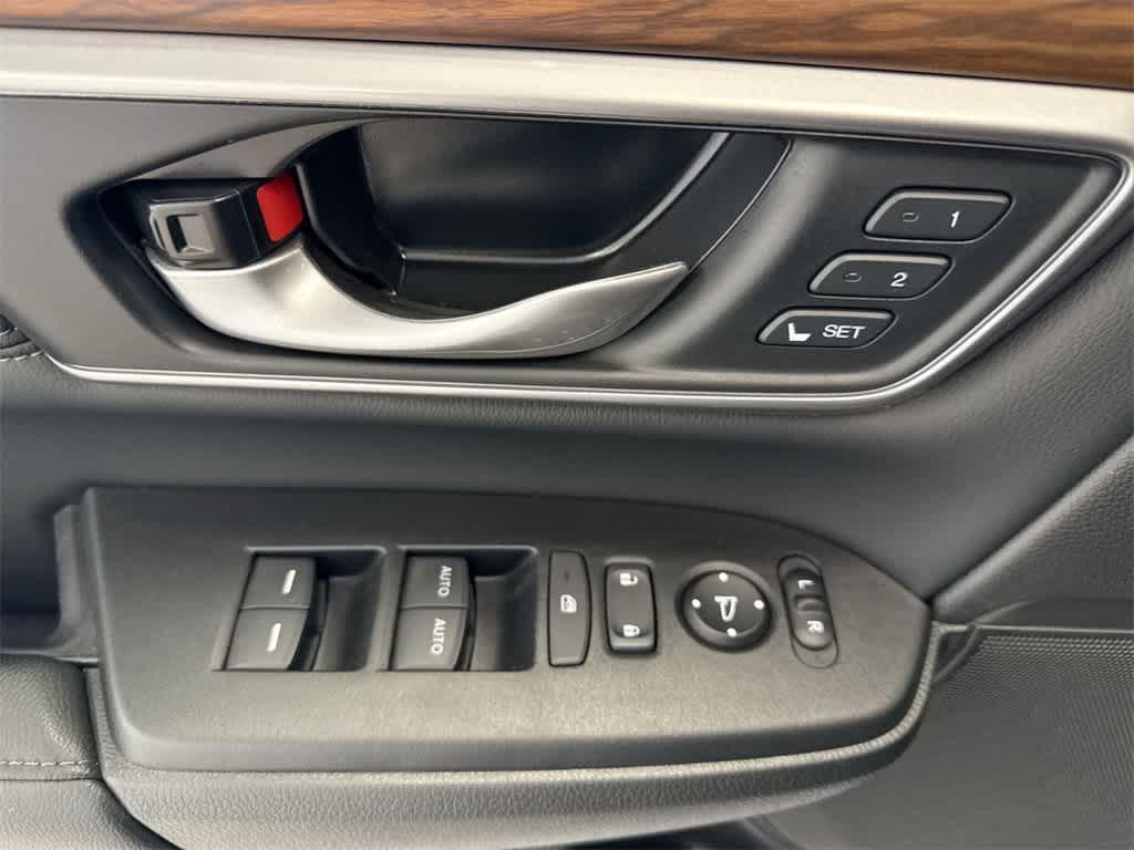 used 2021 Honda CR-V car, priced at $28,969