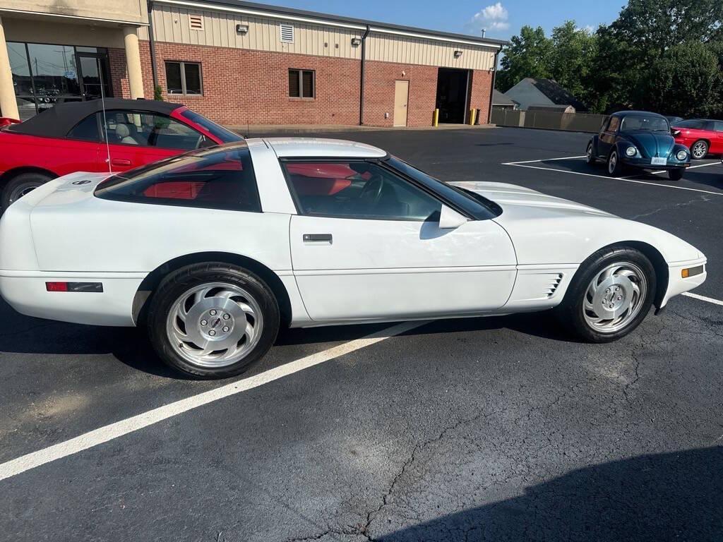 used 1995 Chevrolet Corvette car, priced at $12,995