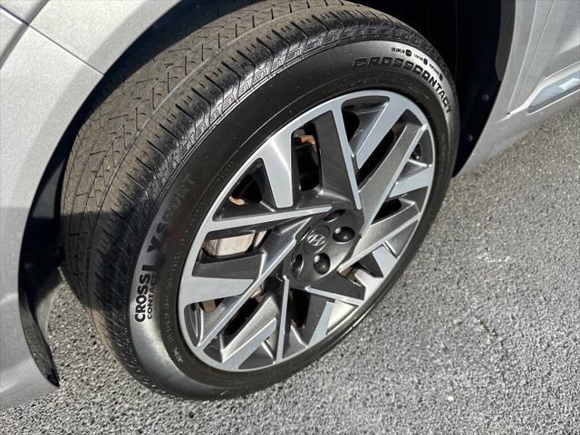 used 2023 Hyundai Santa Fe car, priced at $35,995