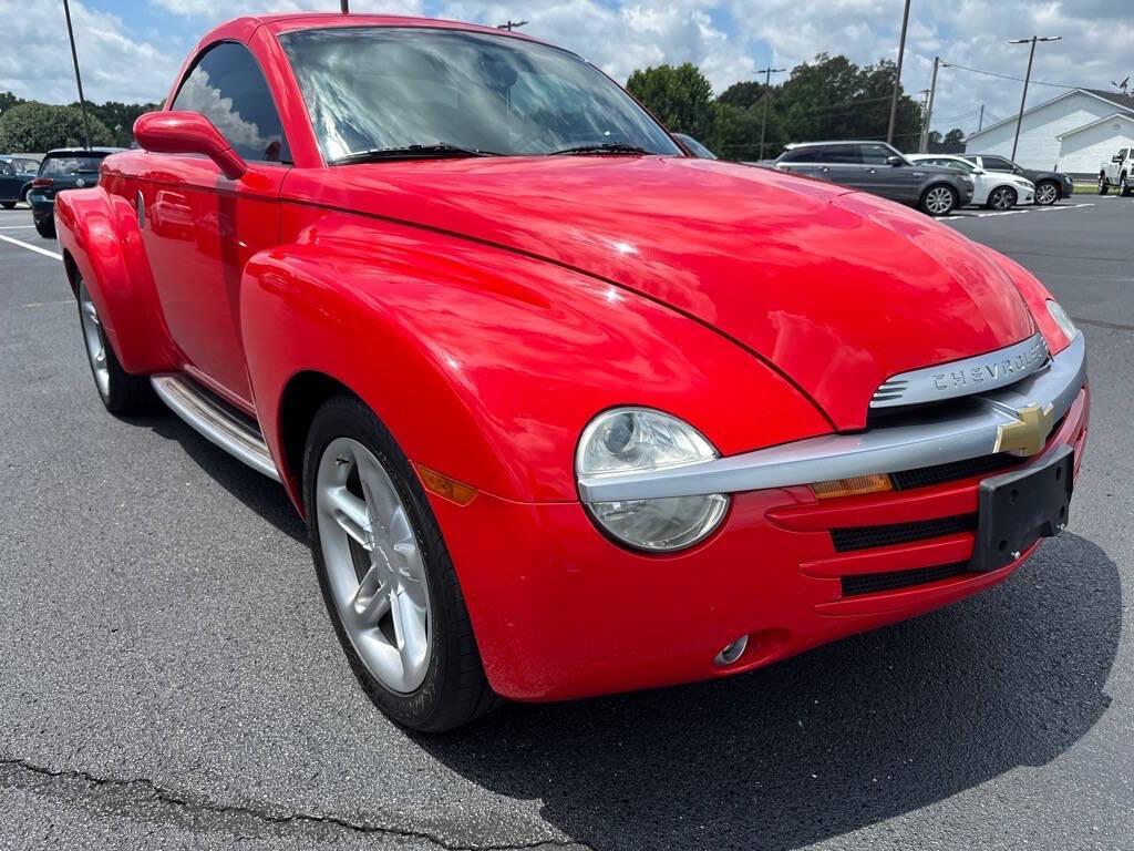 used 2004 Chevrolet SSR car, priced at $25,995