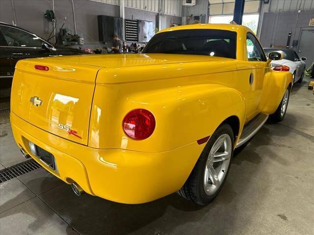 used 2003 Chevrolet SSR car, priced at $31,995