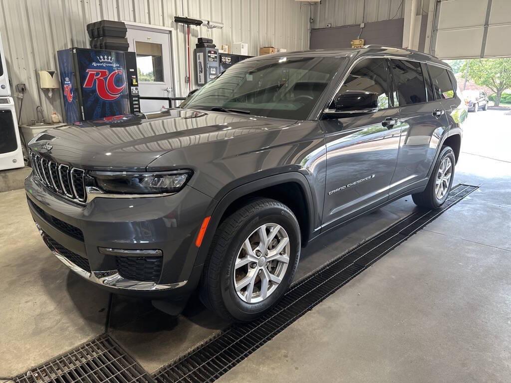used 2021 Jeep Grand Cherokee L car, priced at $33,995