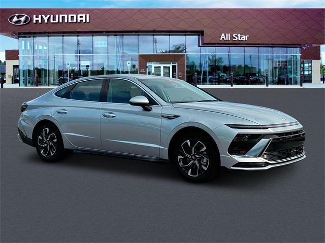 new 2024 Hyundai Sonata car, priced at $30,255