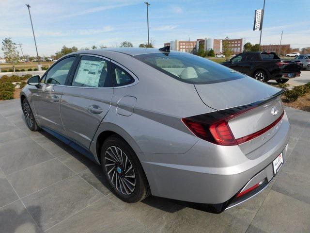 used 2023 Hyundai Sonata Hybrid car, priced at $26,885