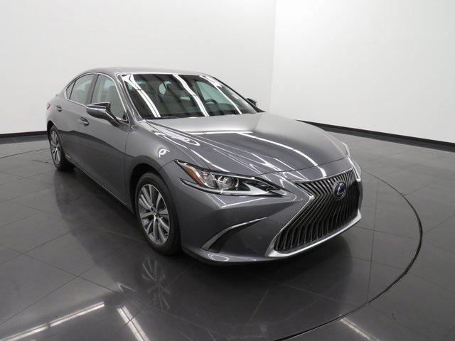 used 2021 Lexus ES 300h car, priced at $35,490