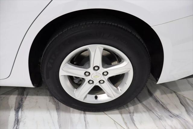 used 2020 Chevrolet Malibu car, priced at $15,995