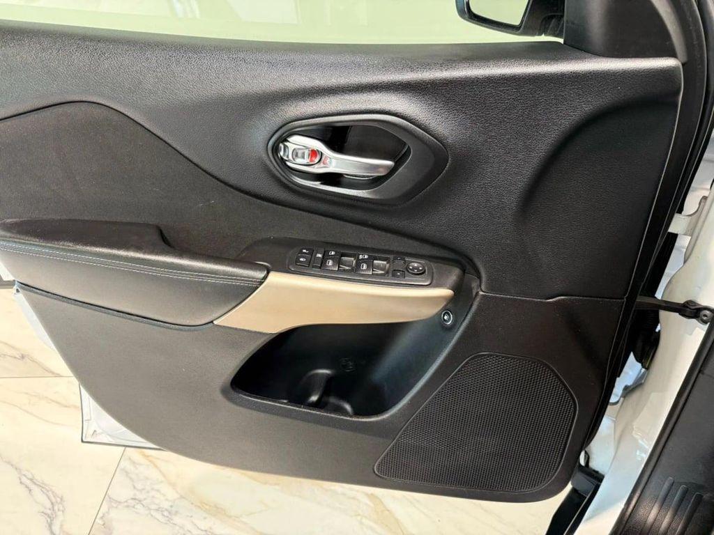 used 2018 Jeep Cherokee car, priced at $12,995