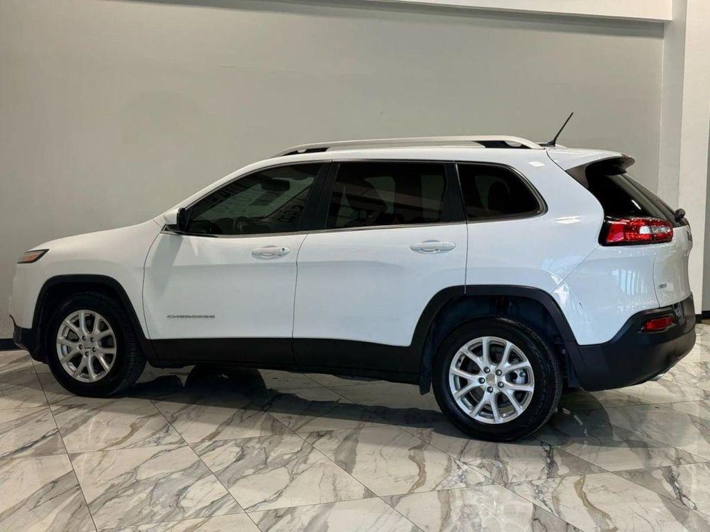 used 2018 Jeep Cherokee car, priced at $12,995