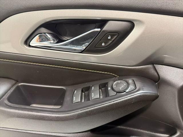 used 2021 Chevrolet Traverse car, priced at $17,995