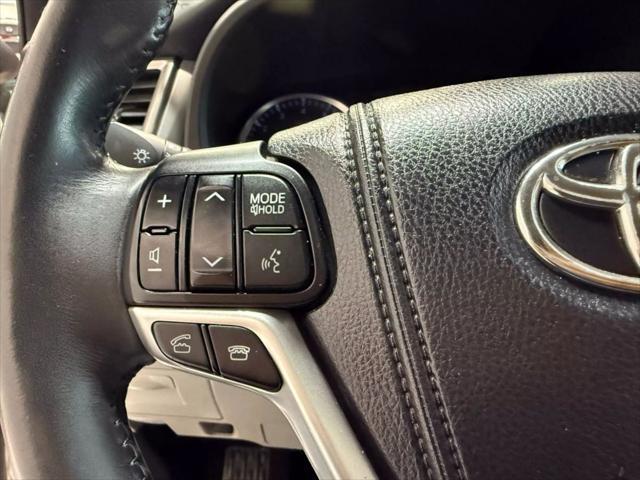 used 2014 Toyota Highlander car, priced at $16,995