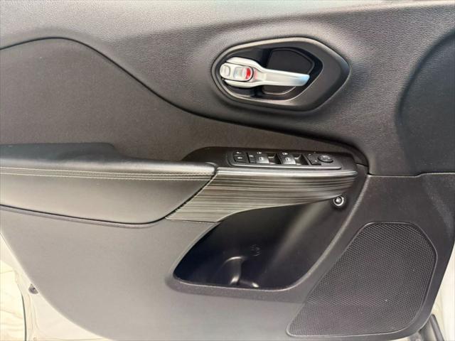 used 2014 Jeep Cherokee car, priced at $9,849