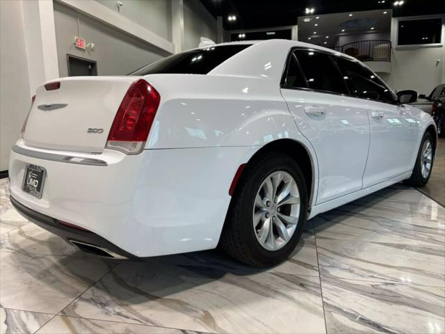 used 2021 Chrysler 300 car, priced at $19,325