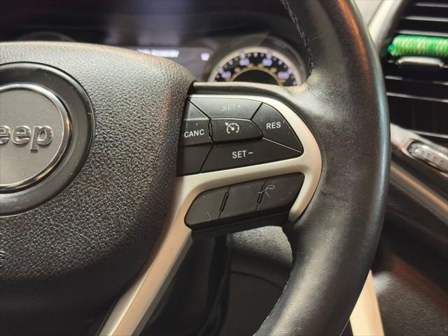 used 2015 Jeep Cherokee car, priced at $12,495