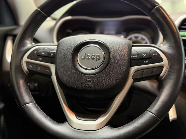 used 2015 Jeep Cherokee car, priced at $12,495