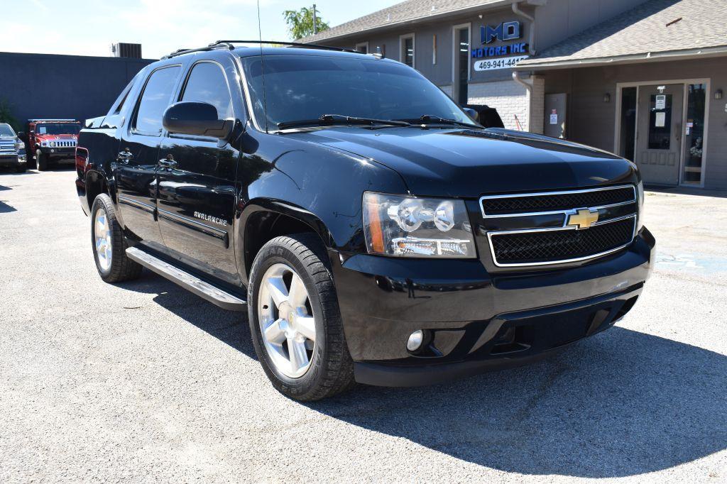 used 2013 Chevrolet Avalanche car, priced at $16,995