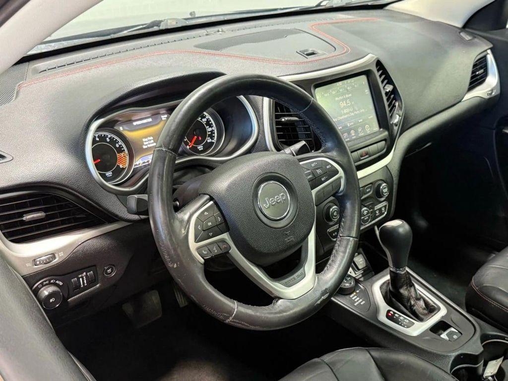 used 2015 Jeep Cherokee car, priced at $10,995
