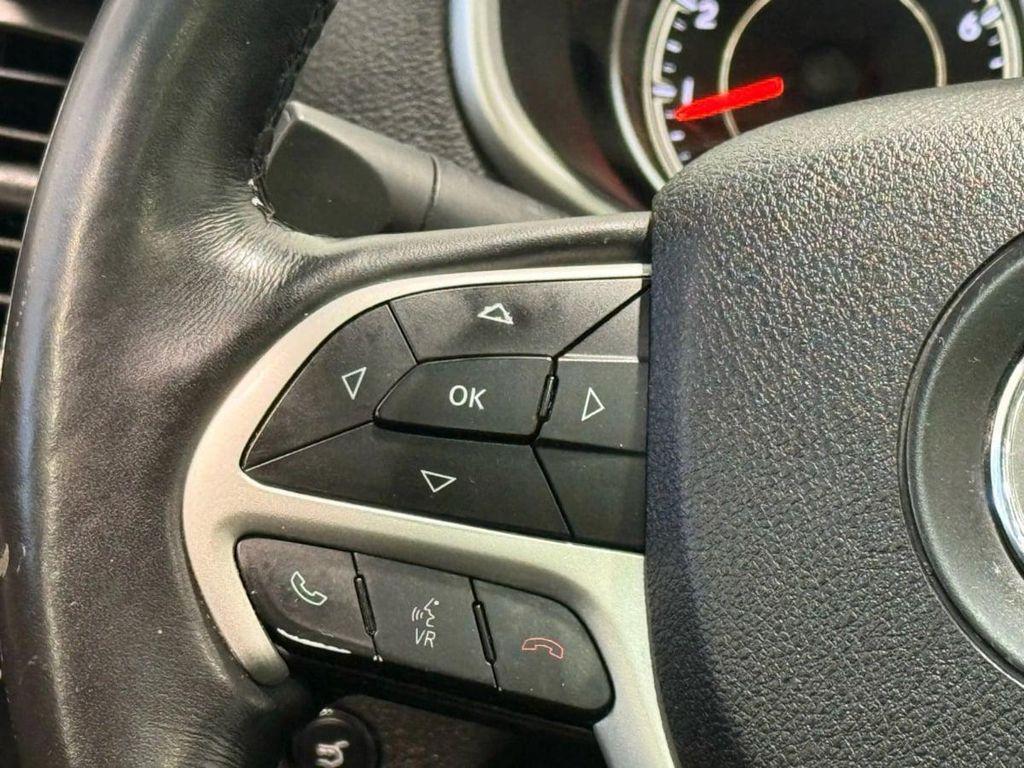 used 2015 Jeep Cherokee car, priced at $10,995
