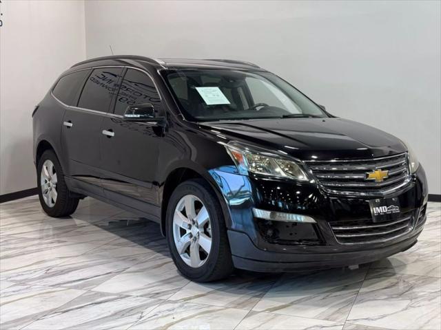 used 2015 Chevrolet Traverse car, priced at $11,495