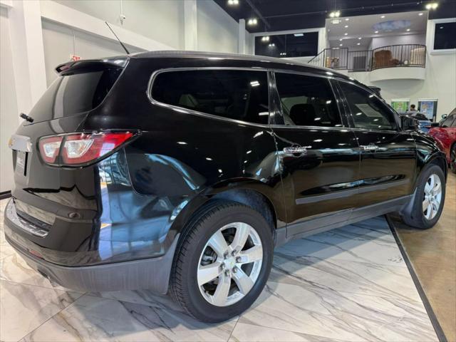 used 2015 Chevrolet Traverse car, priced at $11,495