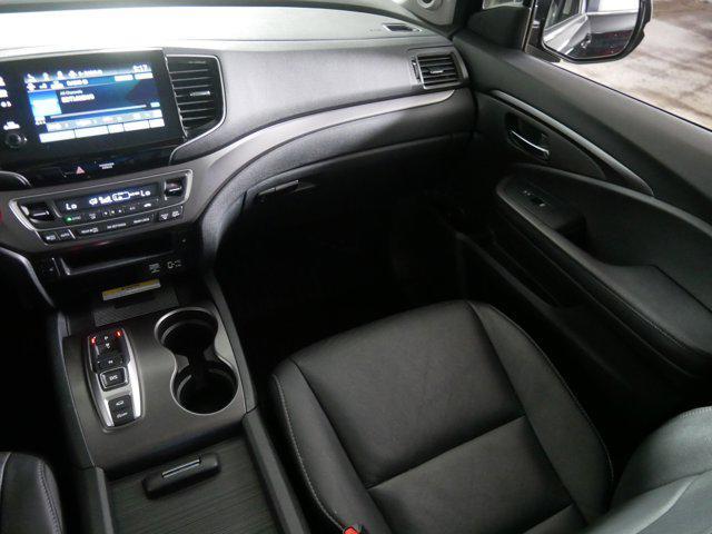 used 2022 Honda Pilot car, priced at $32,496