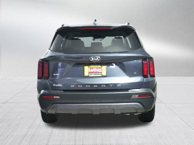 used 2021 Kia Sorento car, priced at $22,496