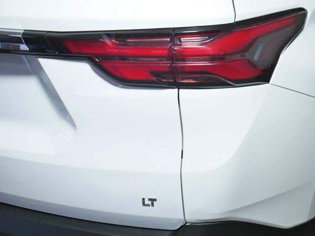 used 2023 Chevrolet Traverse car, priced at $31,496